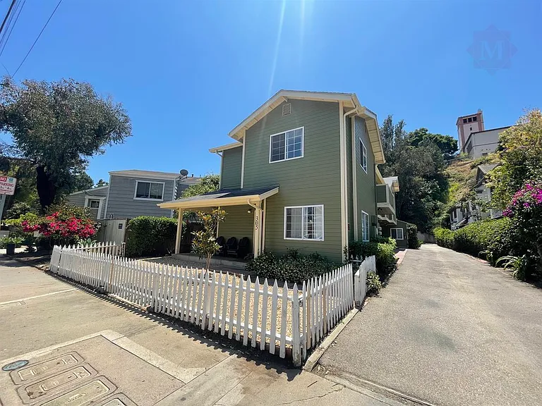 305 Ladera St #B — Photo 1