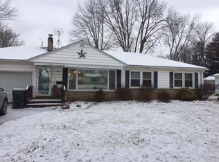 300 Grand Ave, Wellington, OH 44090