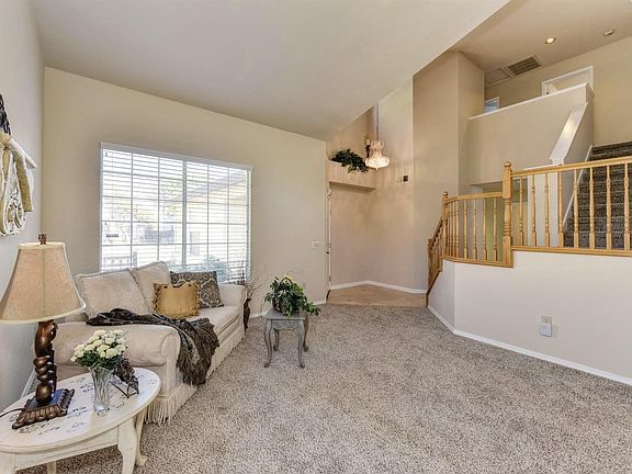 5th image of 9009 Chantal Way