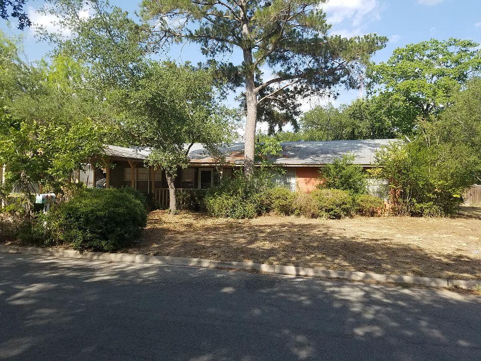 1st image of 221 Greenlawn Ave