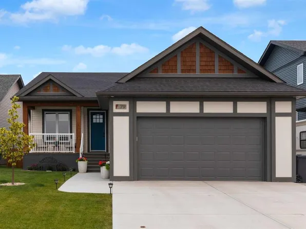 79 S Vincent Cres, Olds, AB T4H 0C4