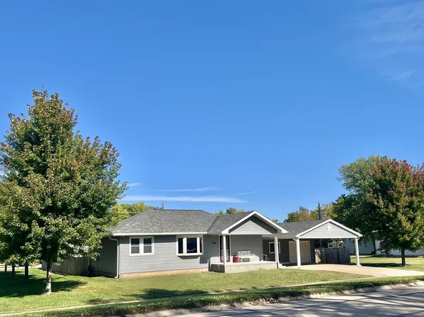 1120 6th St, Auburn, NE 68305