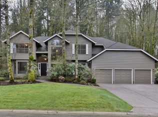 2726 Riven Dell Rd, Lake Oswego, OR 97034