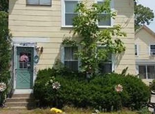 40 Walnut St #2, Dedham, MA 02026