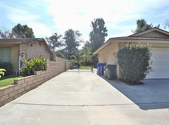 2nd image of 12457 Windsor Dr