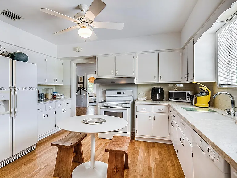 2828 Segovia St #1 — Photo 10