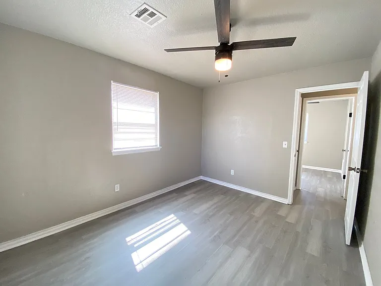 3309 SW 19th St — Photo 22