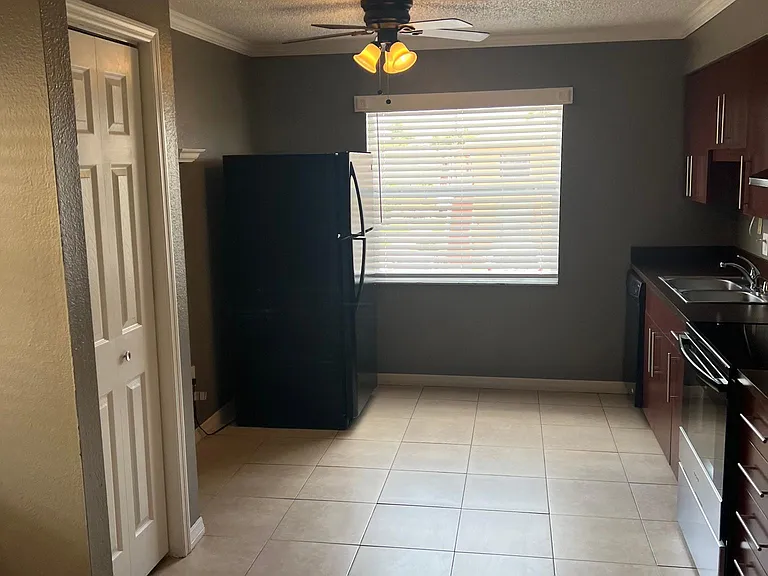 703 Michigan Ct #3 — Photo 13