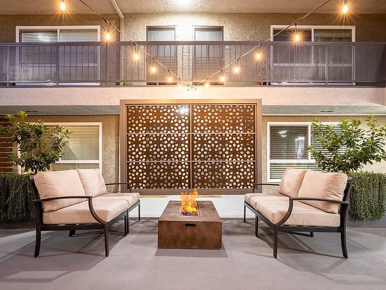 Mosaic at Western Apartments Homes — Photo 14