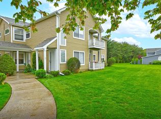 71 Eric Dr, Middle Island, NY 11953