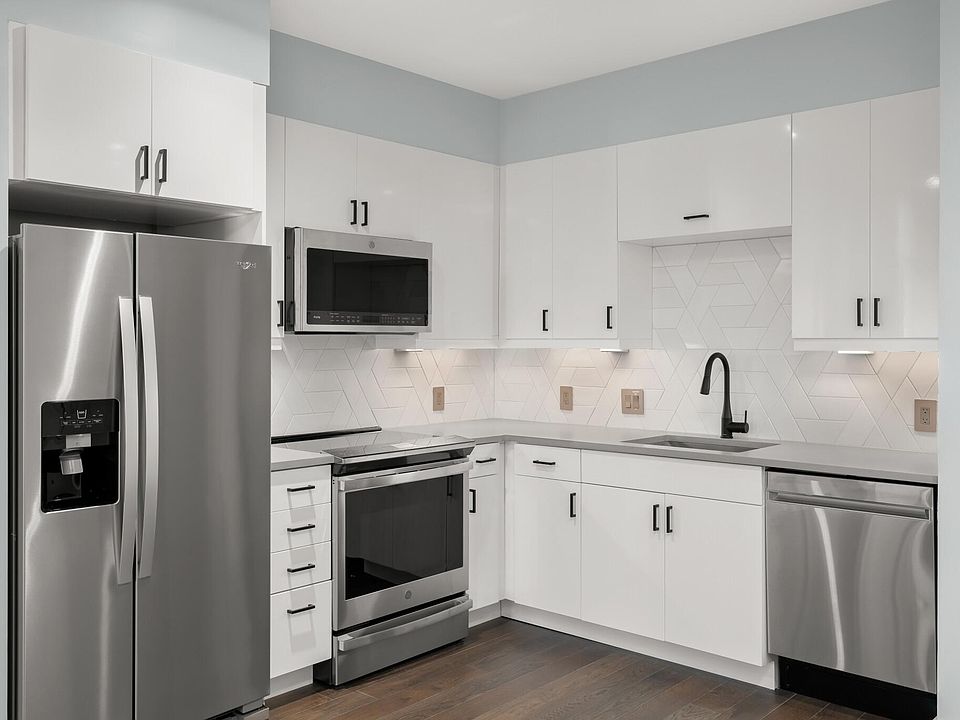 1st image of 59 Auburn St #201