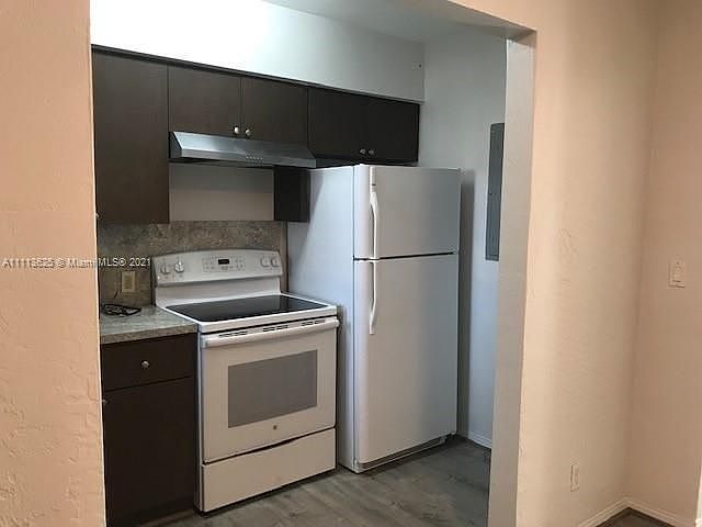 1st image of 2545 Tequesta Ln