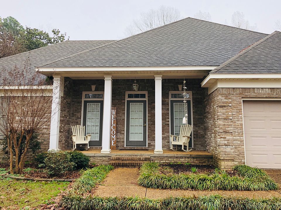 1st image of 210 Pine Lane Dr