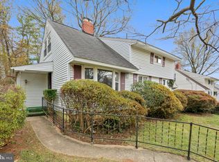 317 Broadwood Dr, Rockville, MD 20851