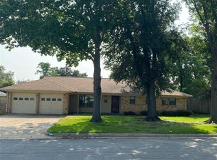 1009 Lake Louise Rd, Fort Worth, TX 76103