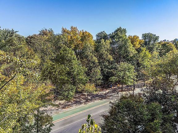 5th image of 9 Prospect Park W APT 5C
