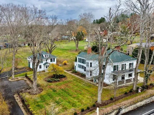 1335 Washington St E, Lewisburg, WV 24901