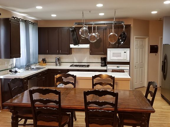 3rd image of 7404 Vicksburg Pl
