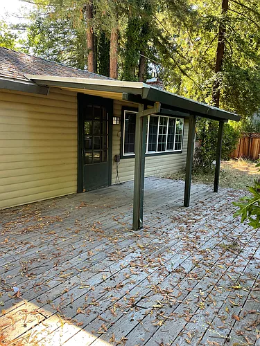 10030 Riverside Dr Photo 1