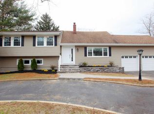 114 Riveredge Rd, Tinton Falls, NJ 07724