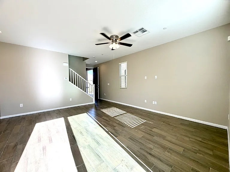 5039 Tranquil View St — Photo 11