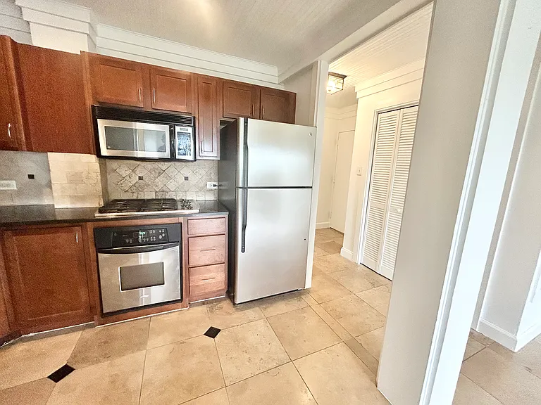 2285 Peachtree Rd NE #1200 — Photo 10