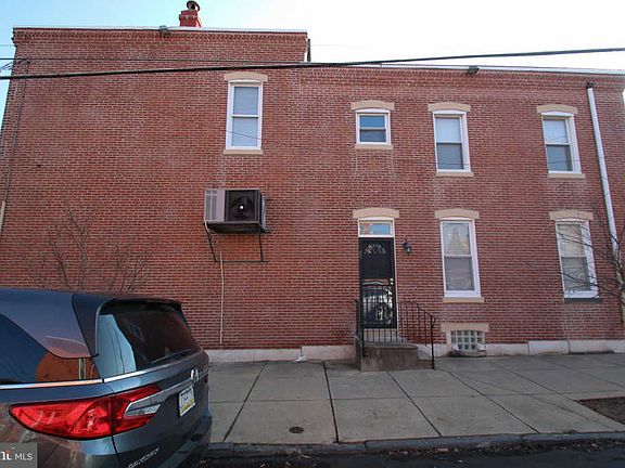 4th image of 1626 E Berks St