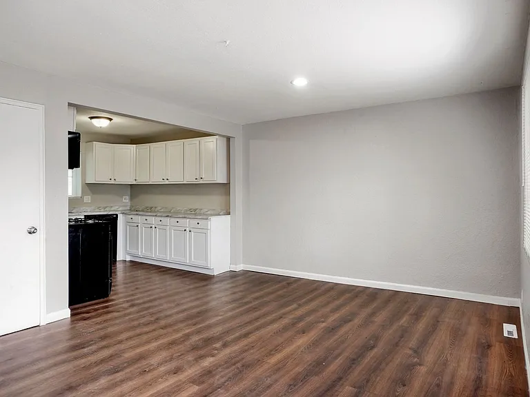 982 S Sheridan Blvd — Photo 13