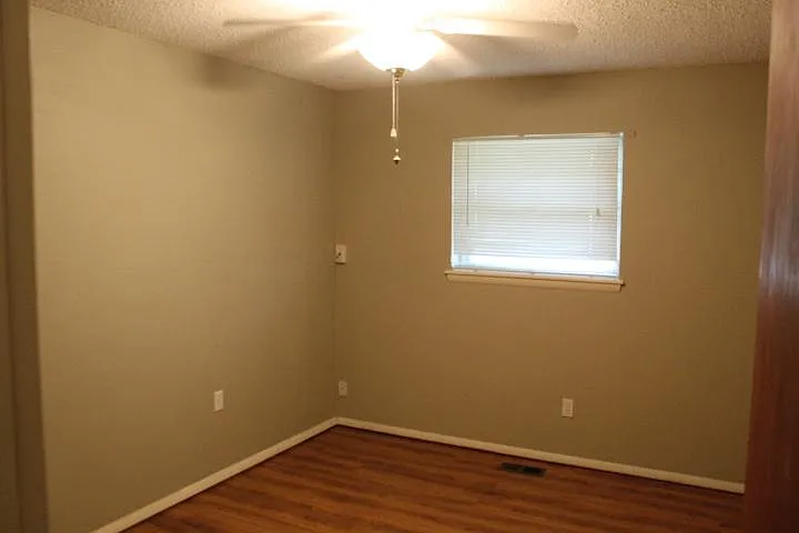 5633 Norman Rd — Photo 8