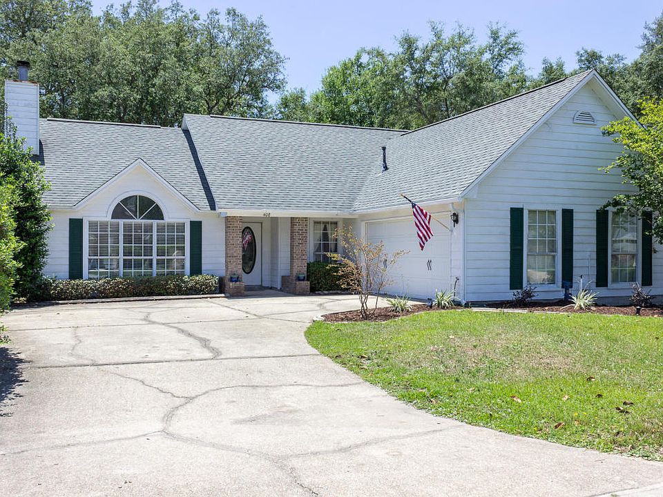 1st image of 408 Parkwood Pl