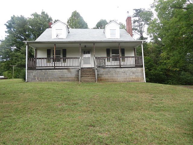 1st image of 750 Melrose Dr