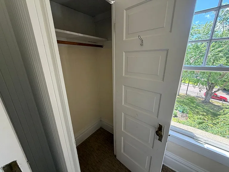 Jefferson Apartments — Photo 17