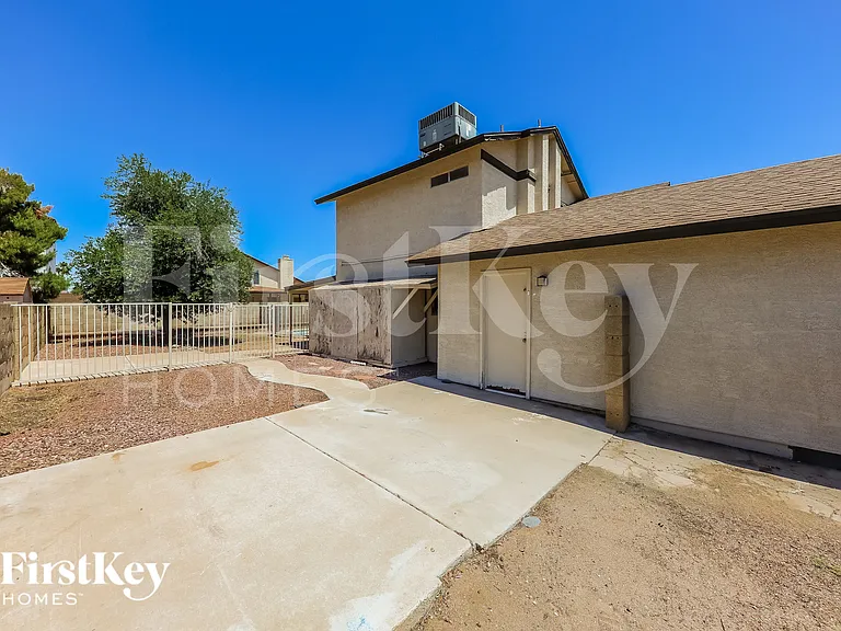 7418 W Cameron Dr — Photo 14