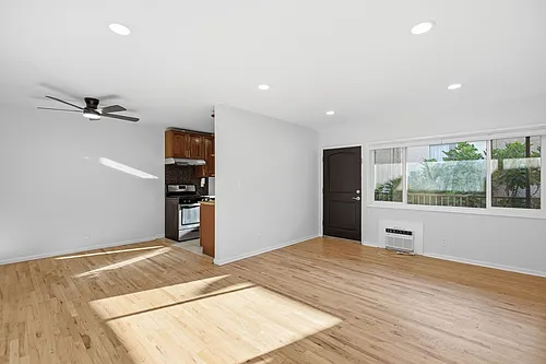 14620-14626 Magnolia Blvd Photo 1