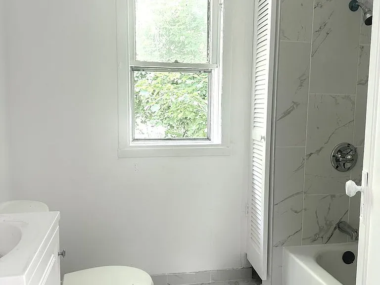 14 Admiral Park — Photo 12