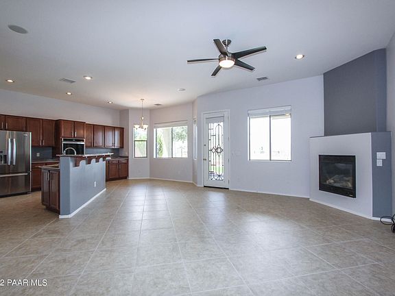 4th image of 4436 N Grafton Dr