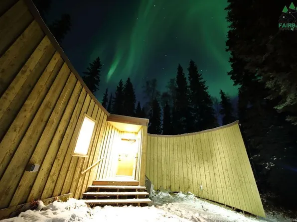 1757 Rise Rd, Fairbanks, AK 99709