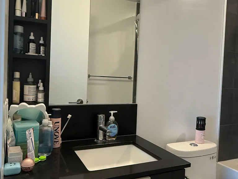 8 Wellesley St W #5010 — Photo 11