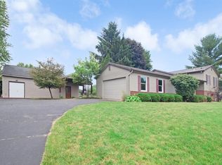 9613 Horseshoe Bnd, Dexter, MI 48130