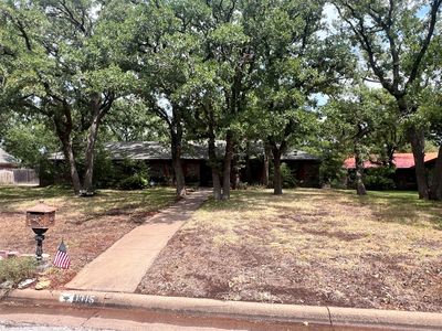 1315 Roanoake Dr, Graham, TX, 76450