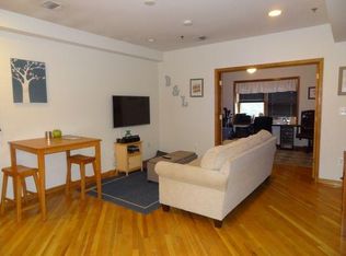 604 Clinton St APT 2R, Hoboken, NJ 07030