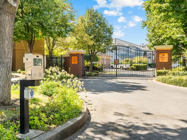 11 Lake Harbor Ct, Sacramento, CA 95831
