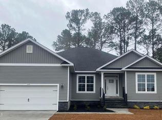 1309 Barkentine Dr, New Bern, NC 28560