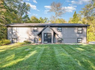 4191 N Meridian Rd, Sanford, MI 48657