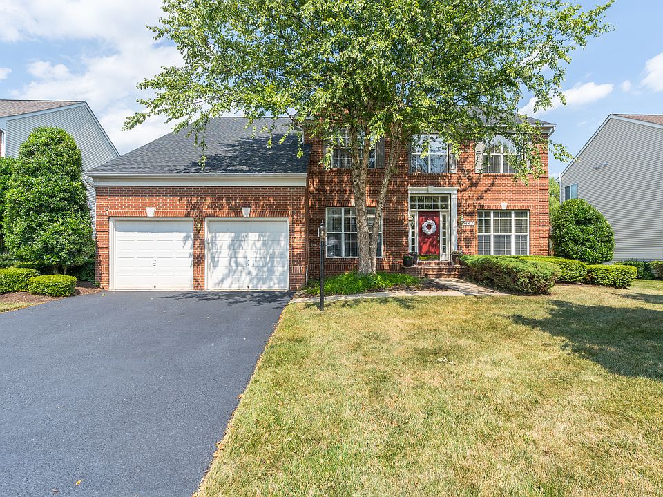 1st image of 5667 Caribbean Ct