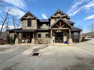 7685 Eagle Bay Dr, Gravois Mills, MO 65037