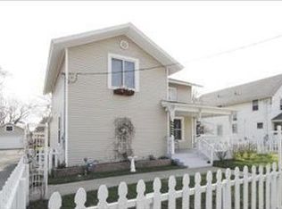 824 Capital Ave NE, Battle Creek, MI