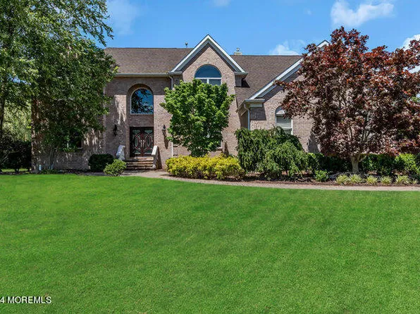 6 Chase Court, Millstone, NJ 08510