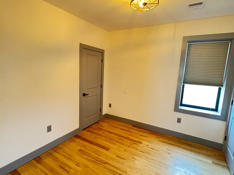 31 Heckel St #2 — Photo 16