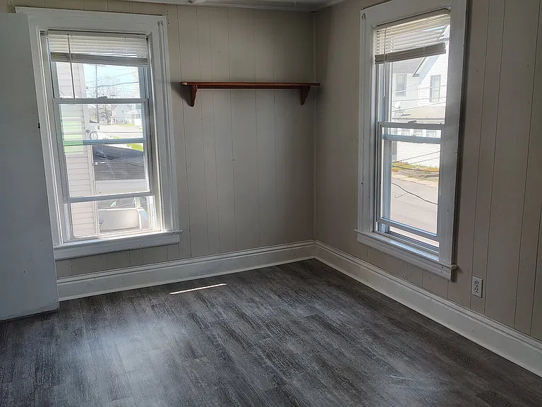 207 Phelps St #2 — Photo 4